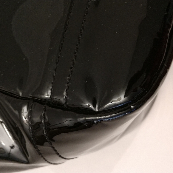 Coach Carrie Park Signature Patent Leather Tote F23979 - Picture 5 of 13